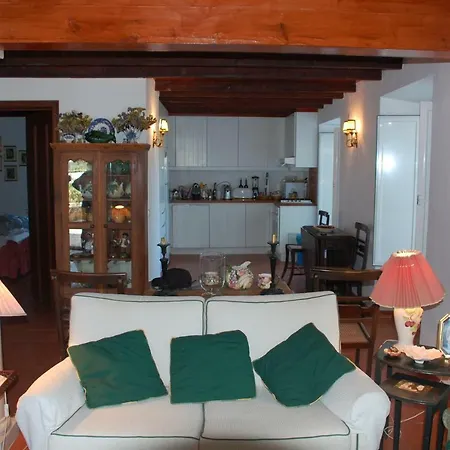 Вилла Quinta Da Saude *